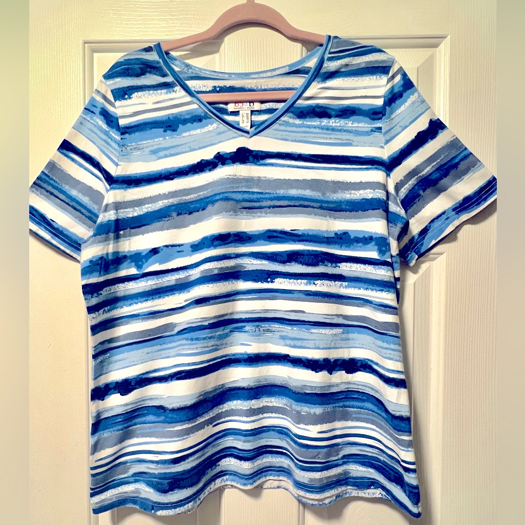 Denim & Co. V-Neck Short Sleeve In Size Large